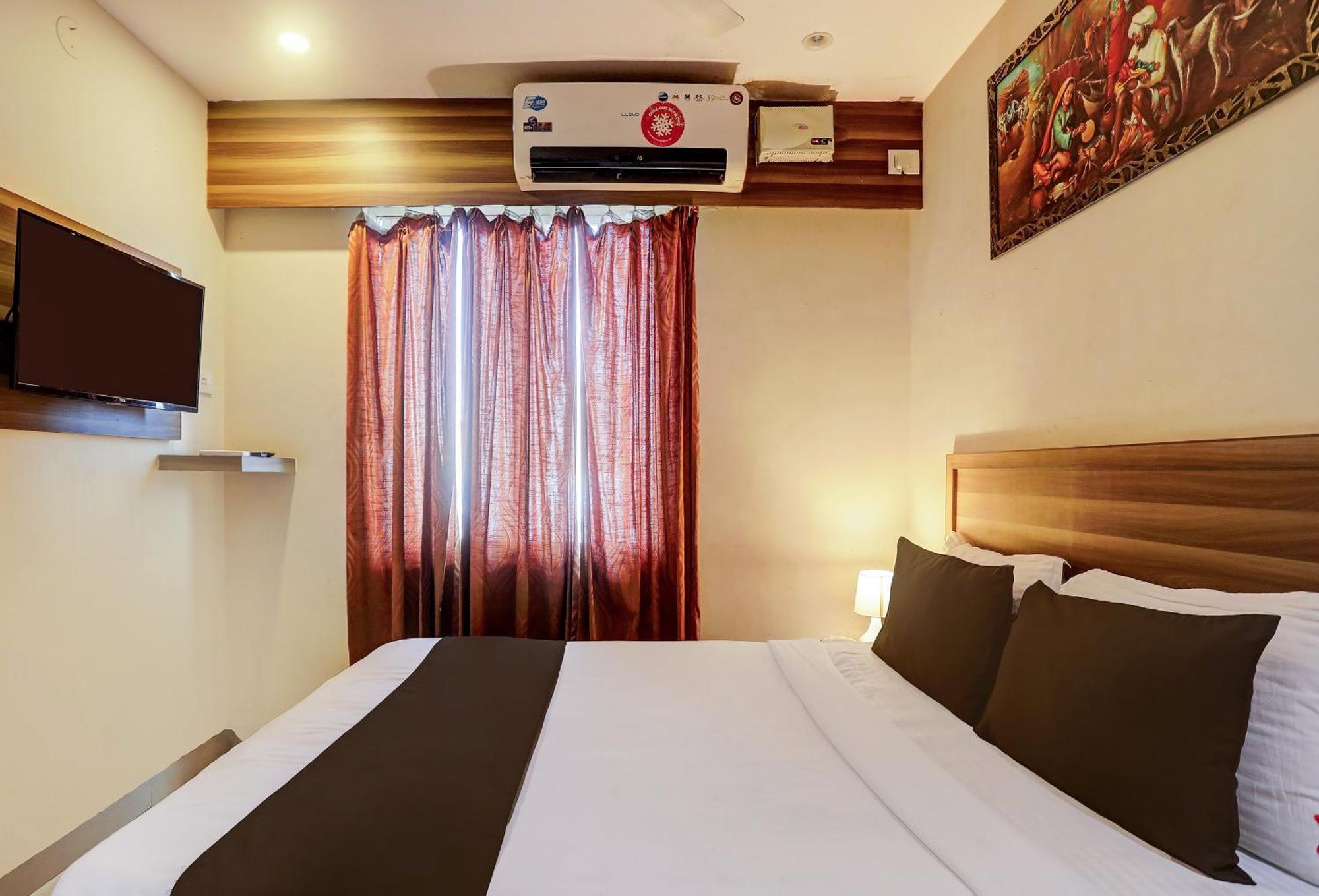 Super Hotel O Vaishnavi Inn Хидерабад Екстериор снимка